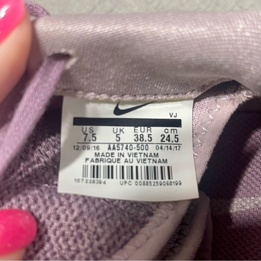 Nike Air Max Fury Running Shoes Violet Dusk Purple 7.5 - Picture 11 of 12